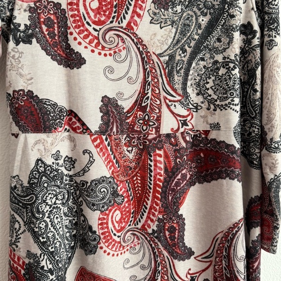 Chico’s Sweater Tunic Size 0 Small Medium Lightweight Paisley Red Neutral Pocket - Picture 6 of 8